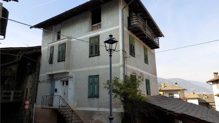 ALBIANO (TN) porzione di casa 