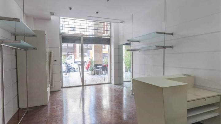 BOLZANO NEGOZIO FRONTE STRADA PER INFO 3294617762