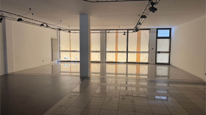 Negozio, Trento via Brennero