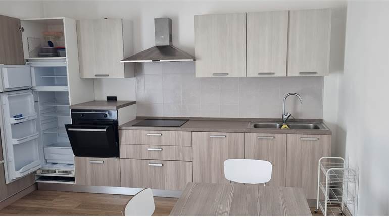 Trento, trilocale arredato per studenti 