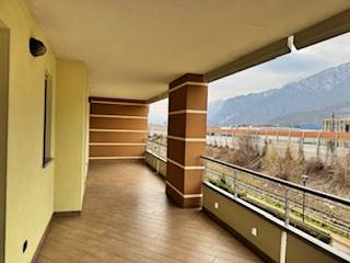 Trento sud, due stanze con garage. 