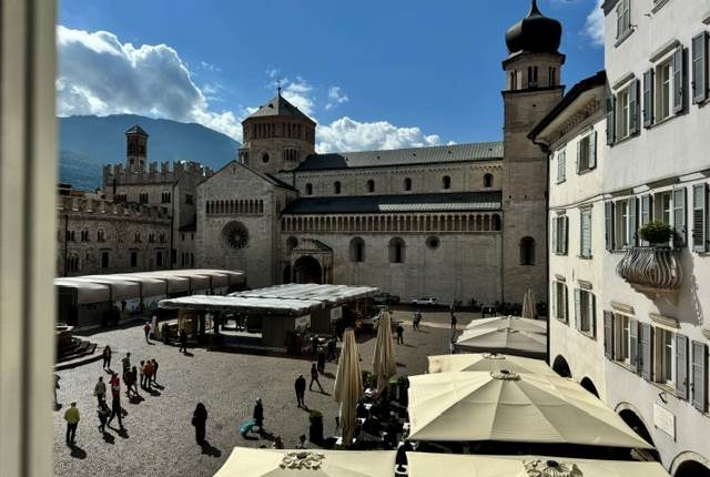 Trento centro appartamento due stanze arredato