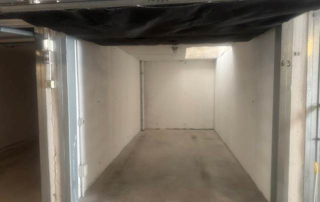 Garage.Trento, via R. Giuardini. 