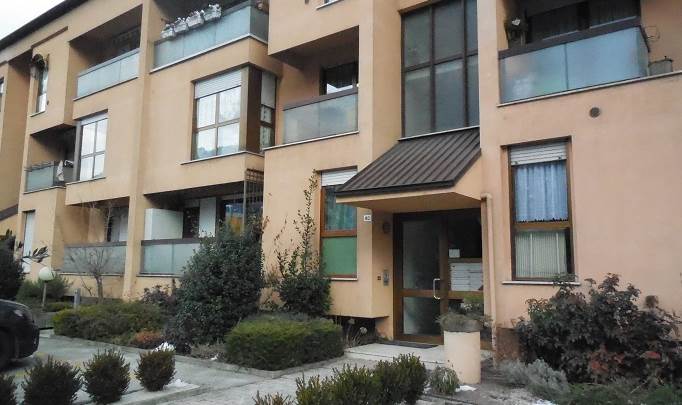 Trento, via Centochiavi bilocale arredato solo di blocco cucina